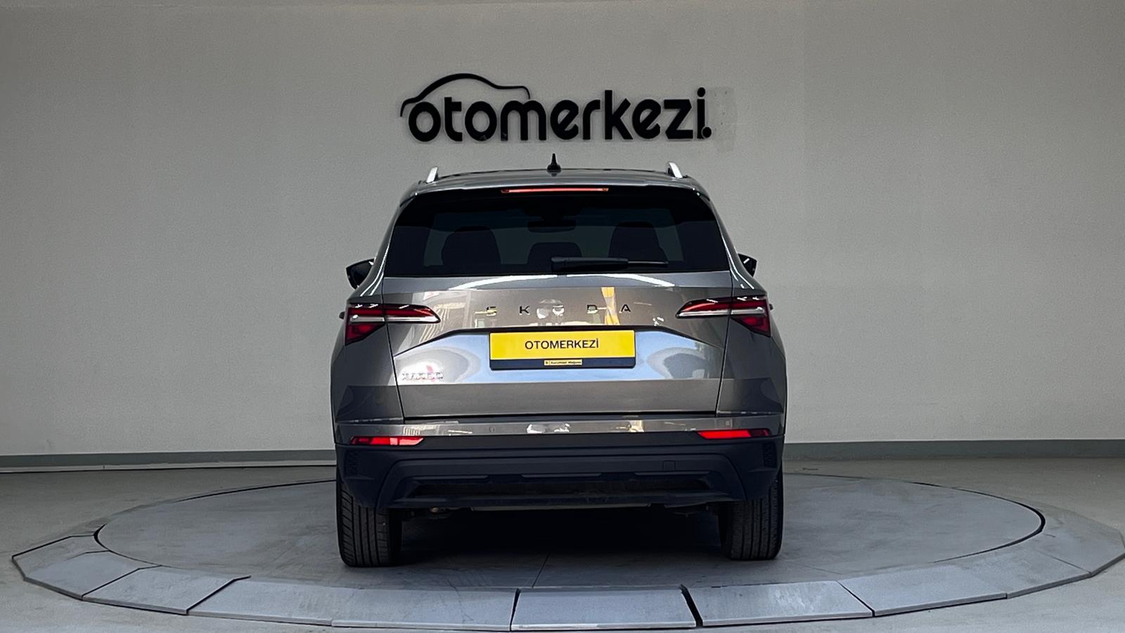 SKODA KAROQ 24